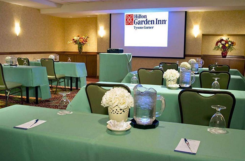 Hilton Garden Inn Tysons Corner Buitenkant foto