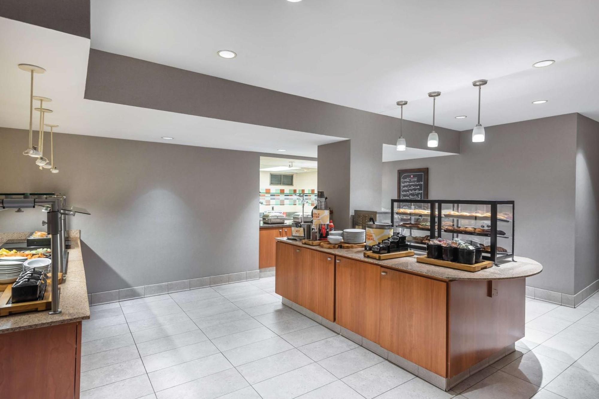 Hilton Garden Inn Tysons Corner Buitenkant foto